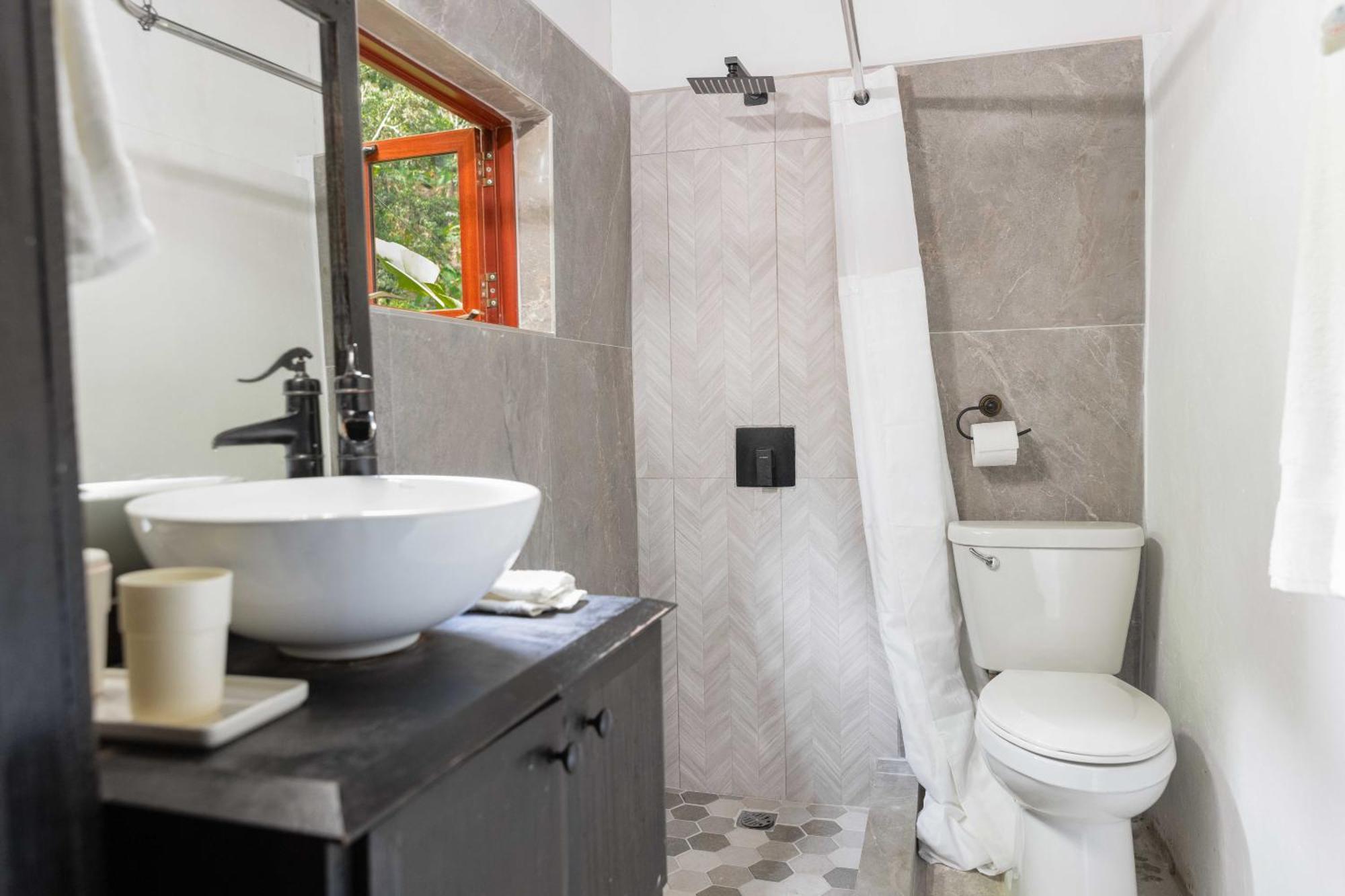 Serendipity Holistic Resort Spa Кингстон Экстерьер фото