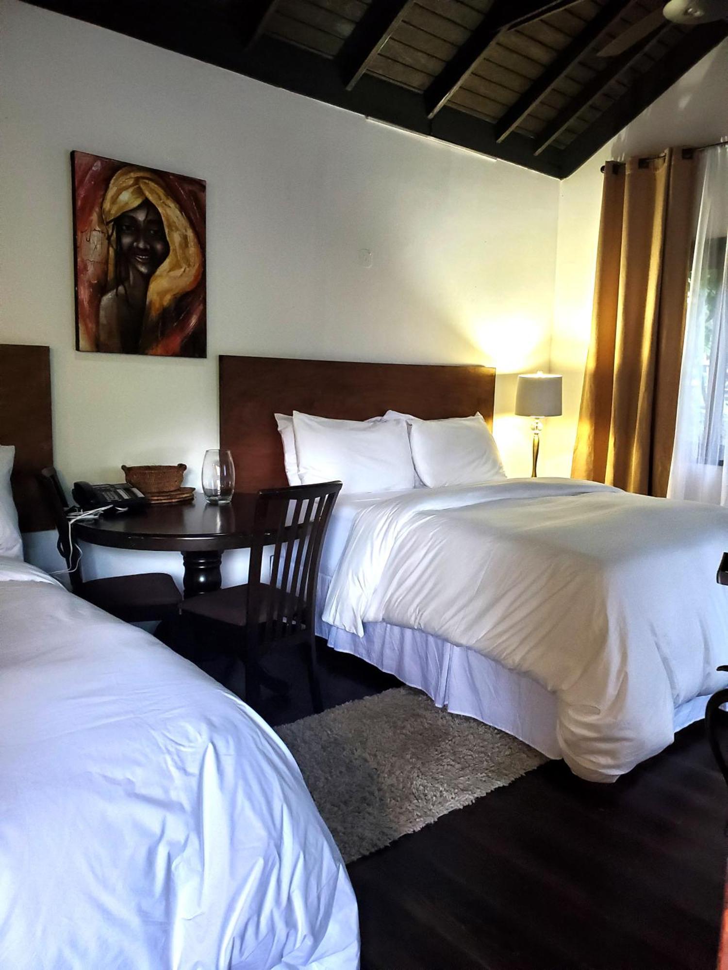 Serendipity Holistic Resort Spa Кингстон Экстерьер фото